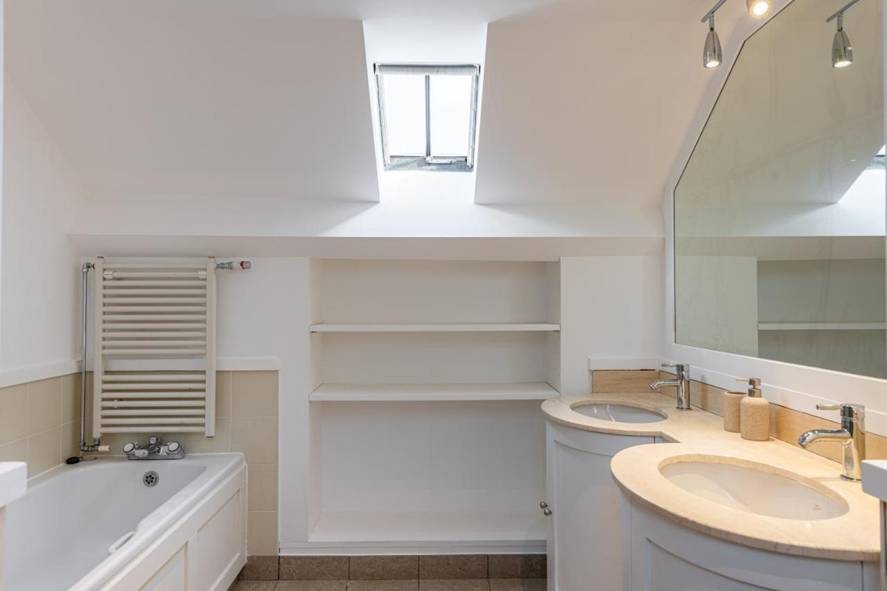 New 3bed With Air Con In Chelsea Londra